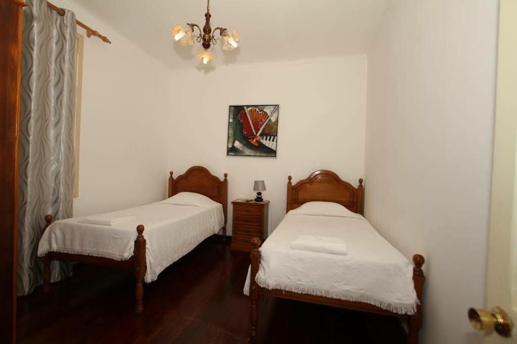 Casa De Hospedes Isaias Angra do Heroísmo Exterior foto